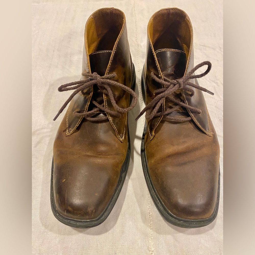 Elegant Dr. Comfort Brown Leather Chukka Boots